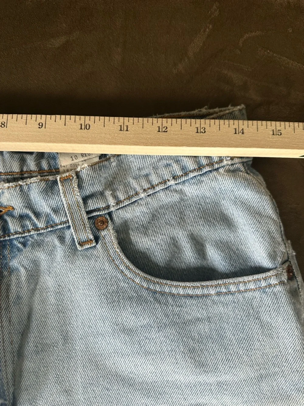 Levi's Light Wash Vintage Jean Short - Picture 3 of 6